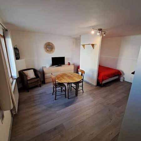 Le Studio De La Place Chalier LʼIsle-sur-la-Sorgue Eksteriør bilde
